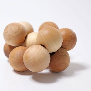 Grimms grasping balls